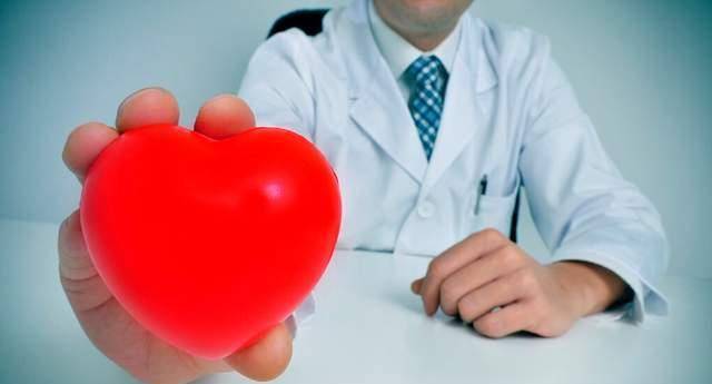 进行|如果脉搏与心跳不相等,要提防是否有了房颤,天冷时容易发作