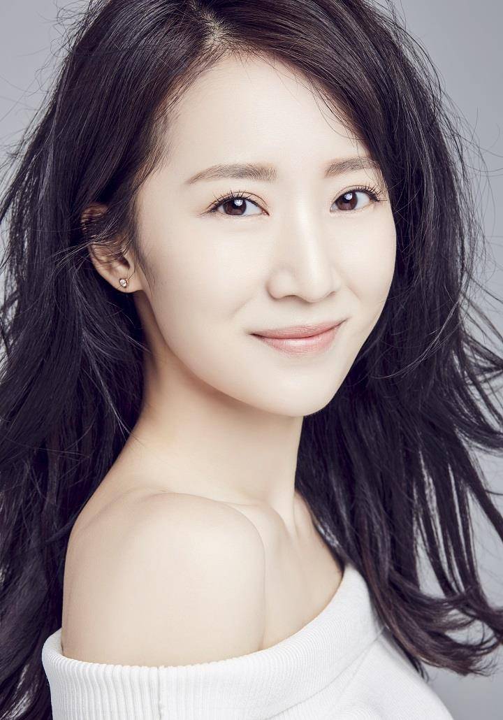 原创李念蛰伏几年又出新剧我是真的爱你