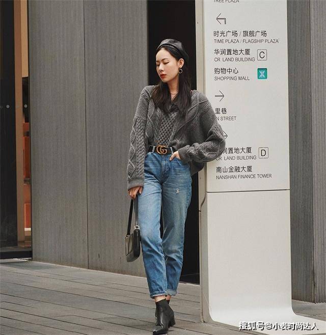 颜色 穿九分裤时，搭什么鞋子才够好看？裸靴或者平头鞋都可以，特显高