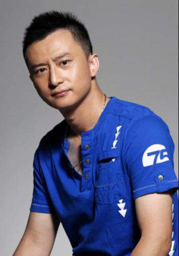 主角李延年的王雷交口称赞,同时对在其中扮演七连连长刘家龙的演员,也