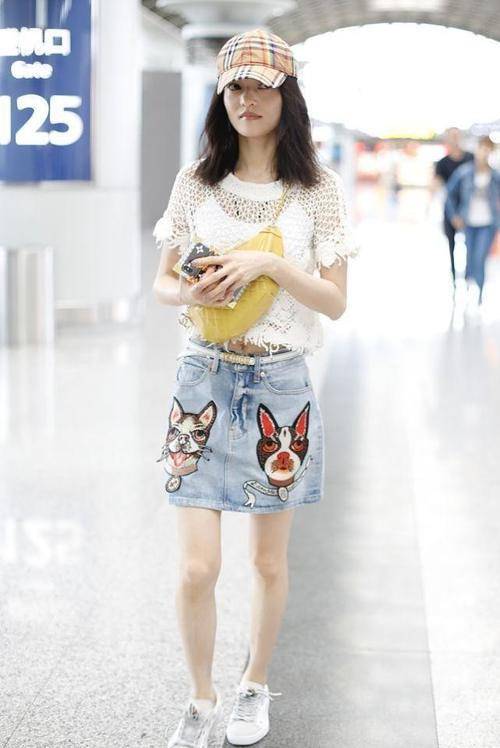 进行 张韶涵的“二八身材”挺招人稀罕的，马甲线若隐若现，好撩人