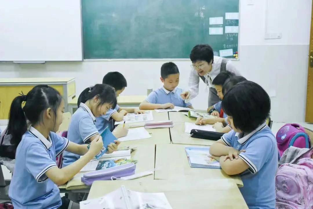 成都这8所学校开启周末托管全区娃娃都可报名