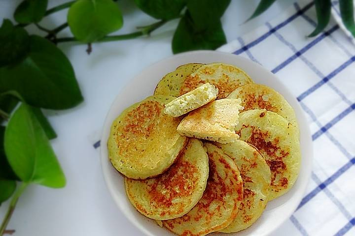 做法|早餐孩子最爱的饼，简单营养，隔天不做点名要，每次最少吃四个