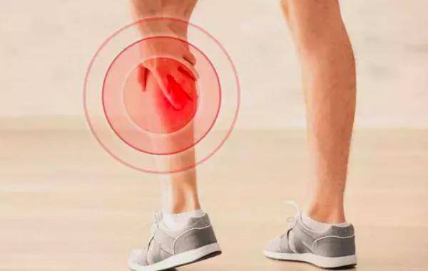 舒尔|年轻人老年人，腿疼原因大不同！