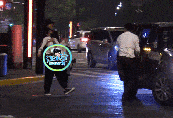 陈越|蔡卓宜才是直男斩，王大陆看她满眼温柔，网友：男嘉宾太可怜了吧