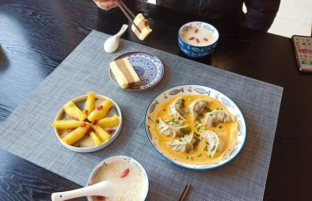 苹果|我家早餐从不买,自己做15分钟搞定,鲜香美味又营养,全部吃光光