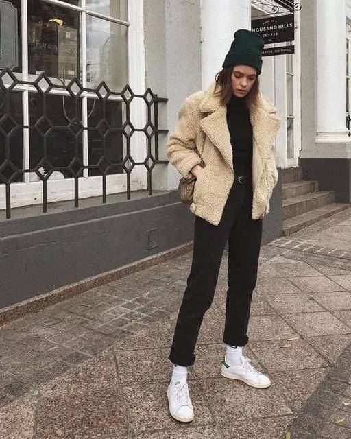 感觉 短款外套才更时髦!上身显瘦又时髦,小姐姐妥妥的时髦精