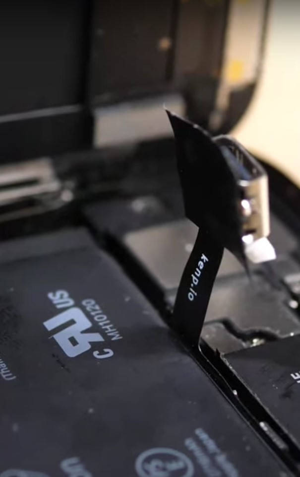 领先苹果数年？一工程师将iPhone X接口魔改为USB-C