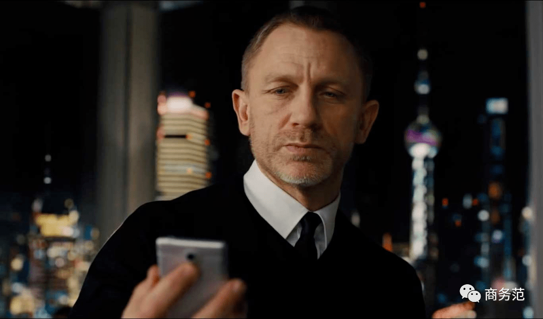 西装 男人如何穿针织衫,才能像007一样高级有型?