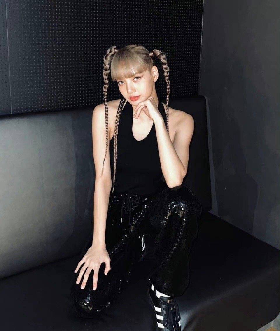 恋情橘子晚报：他恋情曝光，不是之前的小三？齐刘海的杨紫长这样？