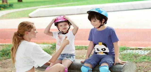 物质条件|“生了弟弟妹妹，是不是不爱自己了”，孩子询问家长，该怎么回答