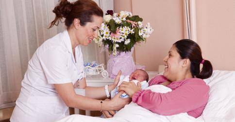 因为|产后不能洗澡，坐月子身上味道能把人“熏晕”？老人说法不能全听