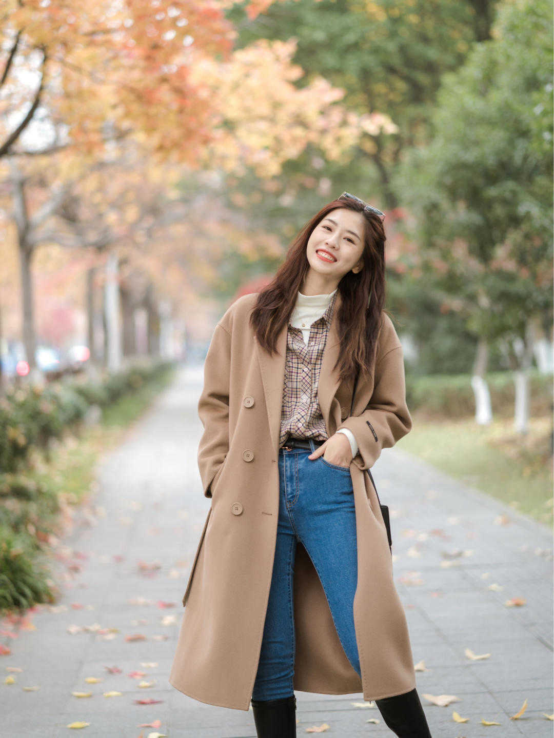 显得 其实入秋以后,外套不用买太多,有这几件足够了,简约保暖又时尚