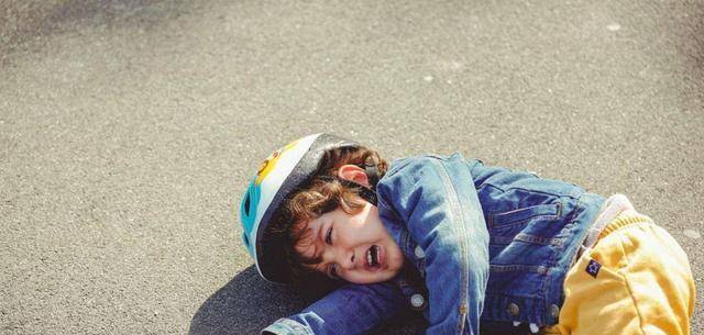 家长|家有几个娃，应该怎么养？学会几个小技巧，几娃”变“几宝