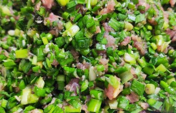 生活|给孩子做了份早餐，两煎一煮，简单好吃，不浪费