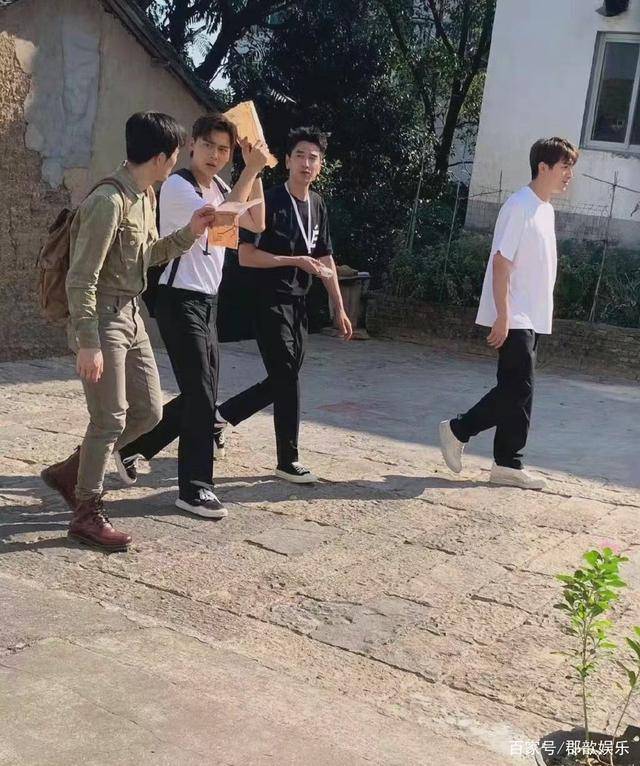 陈赫|关晓彤唐九洲CP组合成气氛担当,“赢家族”关系让人爱上头!