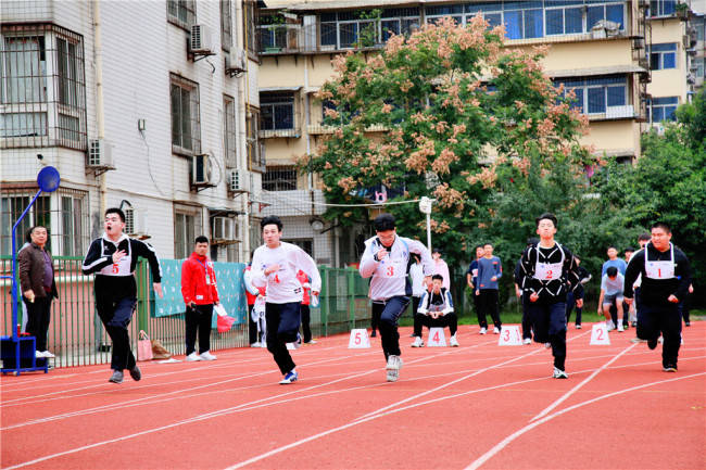 运动会|五育并举让“双减”落地有声，西安工大附中举行秋季运动会