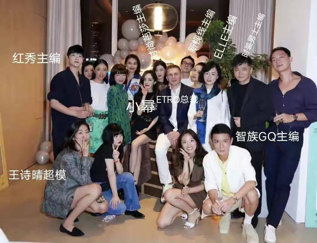 拉锯战女明星红毯拉锯战，三套高定、三套超季，从礼服看出咖位