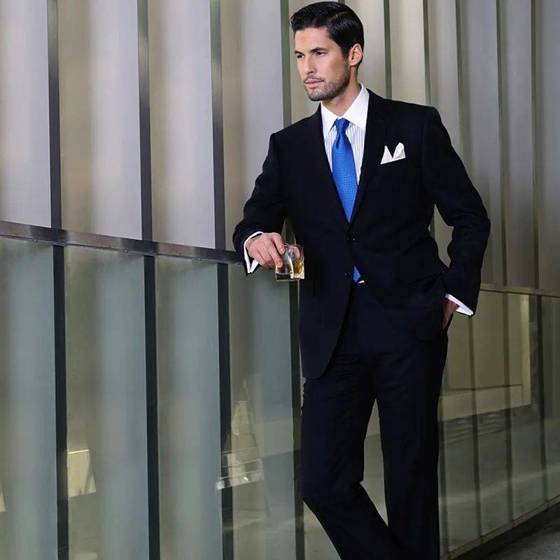 合体 西装款式也不是随便选，这样子穿起来更好看！