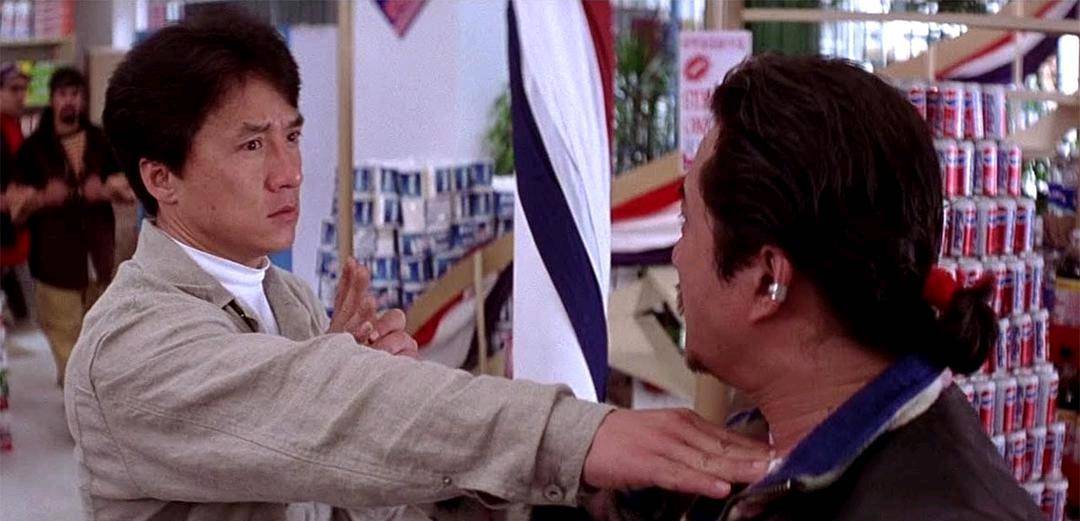 吴京|贬低成龙，狂喷吴京，这一届的网友真难带