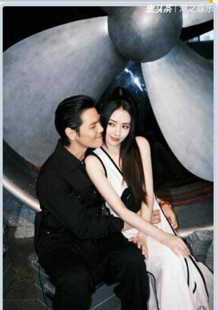 完孩子|向华强儿子向左晒与郭碧婷的合照，疑似怀孕，网友：准备要二胎