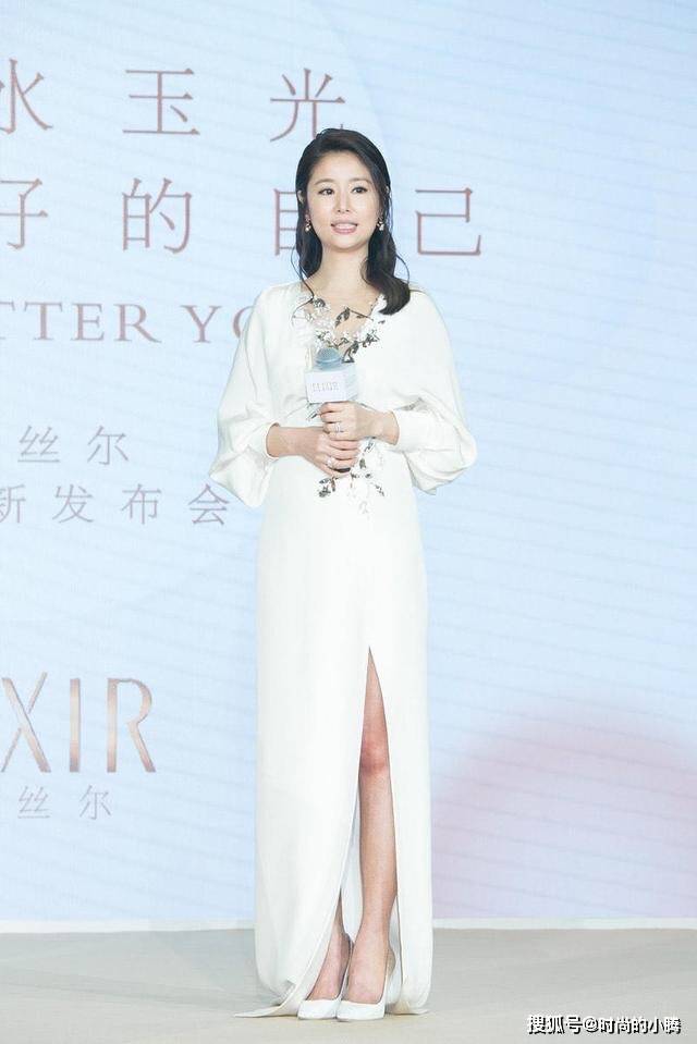 林氏 林心如的“林氏减龄穿搭法”也太惊艳了,学会用印花走遍天下