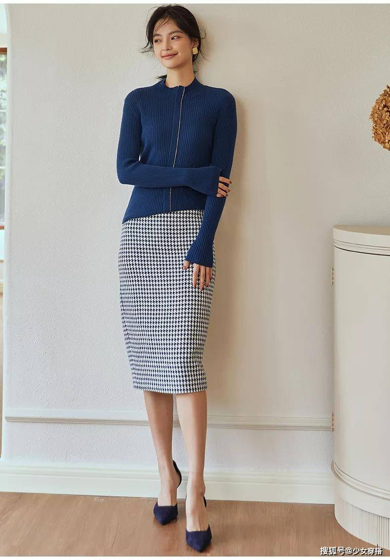 黑色 秋天怎么穿？用色彩打破秋天的萧瑟，穿出温暖与明媚，减龄又好看