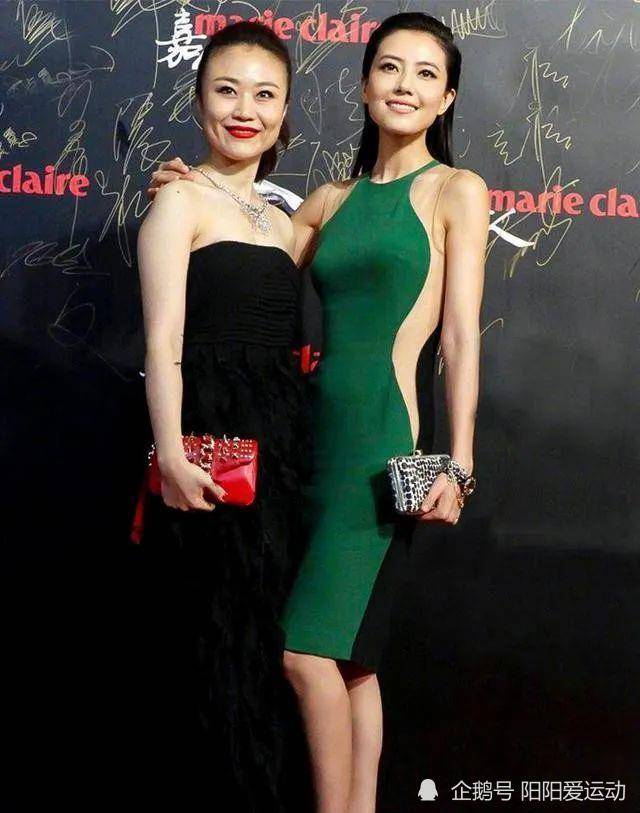 设计 高圆圆真放得开！将裙子腰部两侧巧挖空，圆鼓鼓的小肚子也不怕？