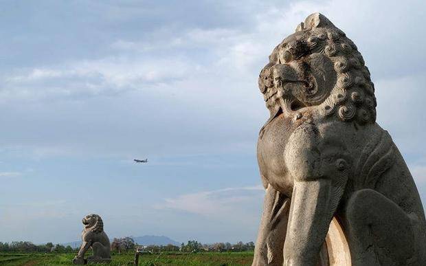 梦见四个石狮子，守护与力量的象征