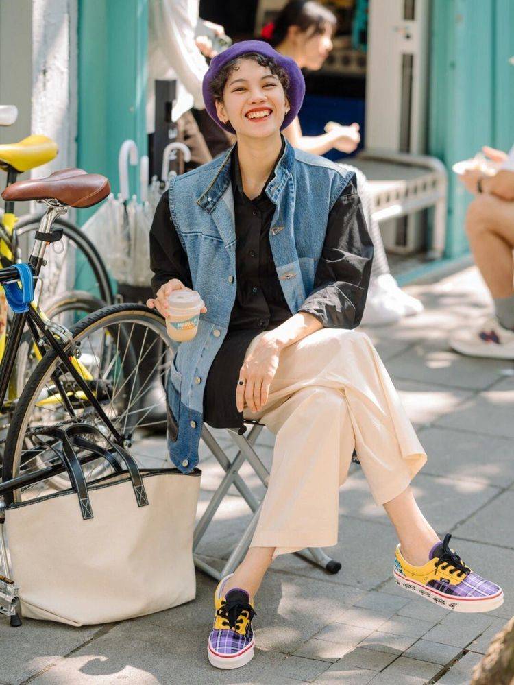 时尚 马甲与衬衫一起穿，看起来好看有气质