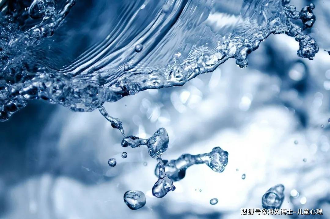 小时候|如何帮助多动儿建立积极情绪和自信心？