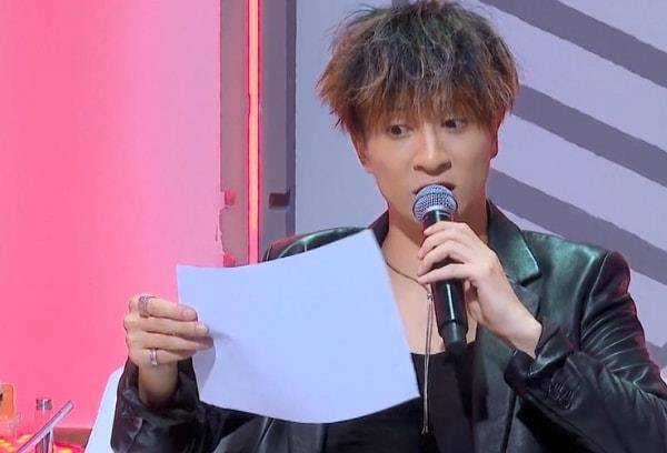 进行|《我们的歌》又度登上热搜，薛之谦再成节目焦点