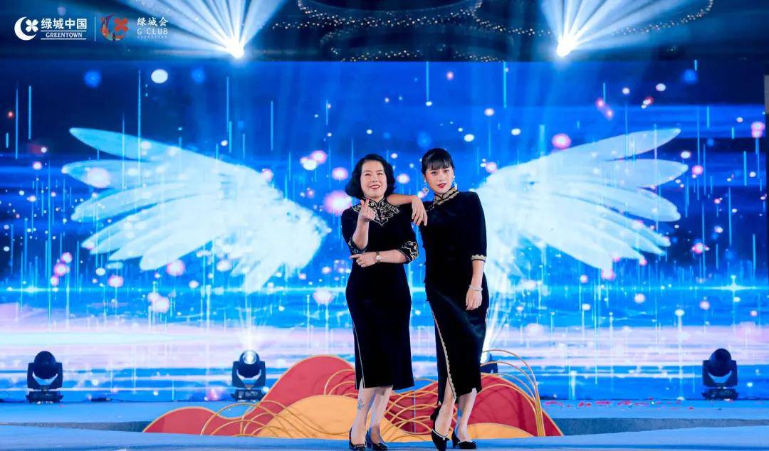 年华 花样的年华，如诗如花亦如歌