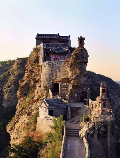陕西这座山藏有上百座庙，堪称真正的古道仙山，却不为人知