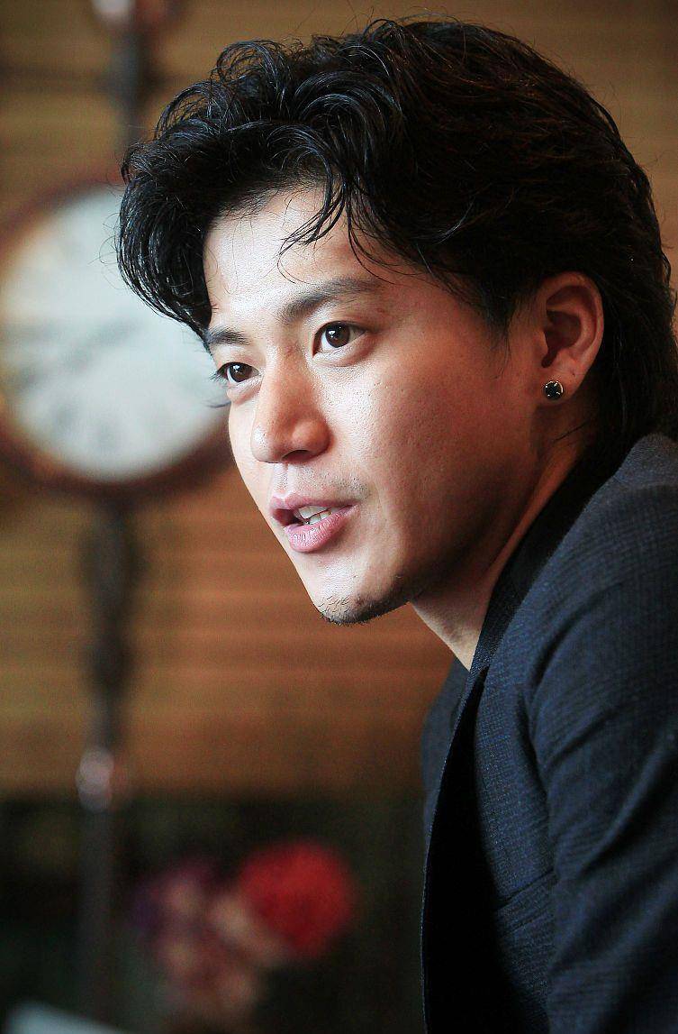 小栗旬 那个制霸铃兰的男人回来了 类节目 新闻时间