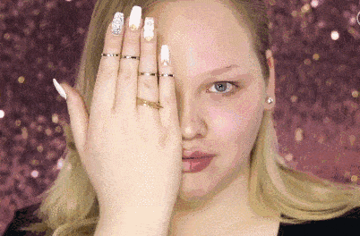 审美火了几十年的少女偶像终于绷不住去do脸了…