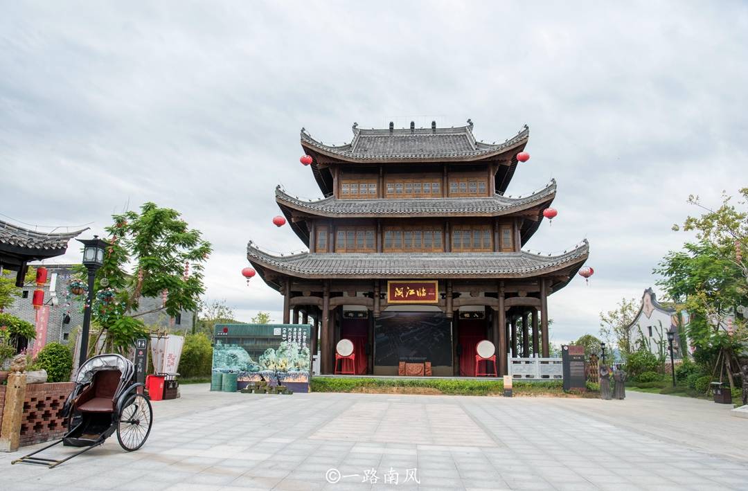 原创梅州美丽的客家仿古小镇距离深圳35小时车程有望成为网红景区
