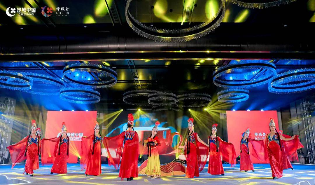 年华 花样的年华，如诗如花亦如歌