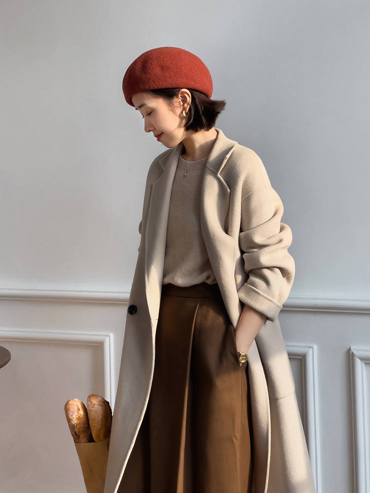 是属于 被法式穿搭造型惊艳了！毛衣搭配阔腿裤高级时髦，秋冬该这么穿