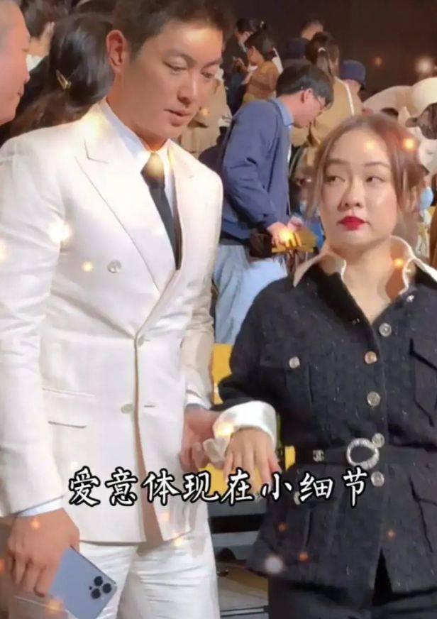 身材 霍思燕胖了一圈，穿一身黑也难掩“脸肿”，杜江身材倒保持得真好