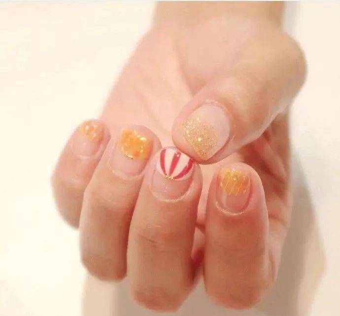 贴片「兰州美甲培训」梦幻透明系美甲,美出一定境界!