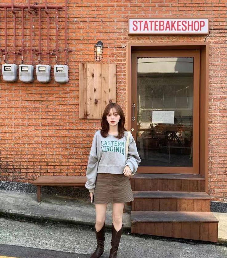 米色 卫衣搭配推荐！配半裙真的太好看！