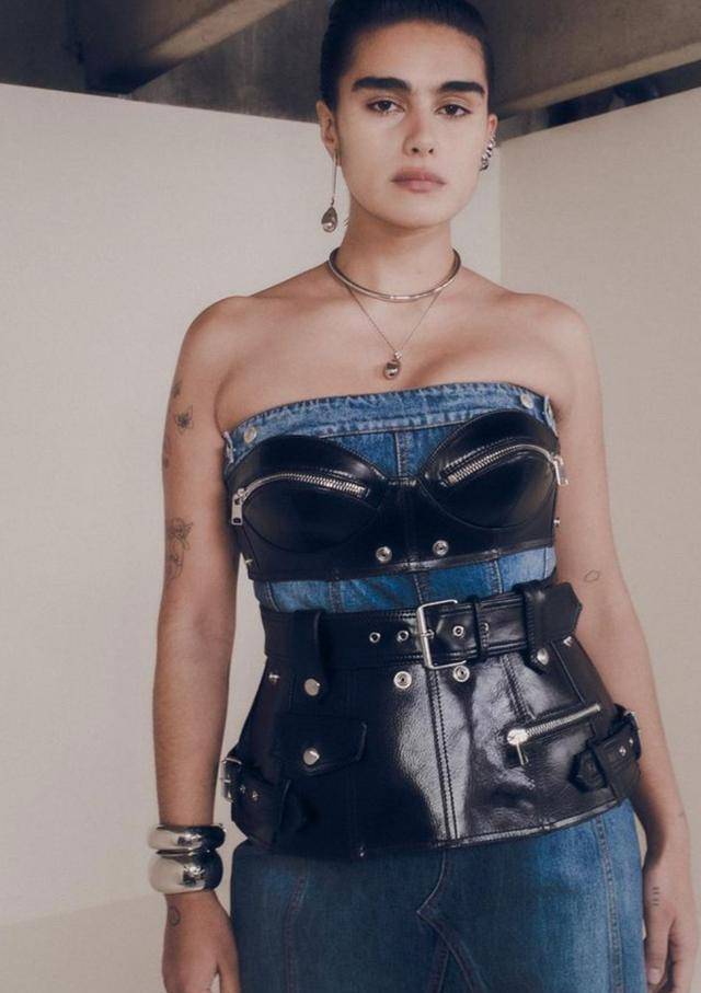 感觉 几辈子人都穿的牛仔，怎么就永远也买不够了