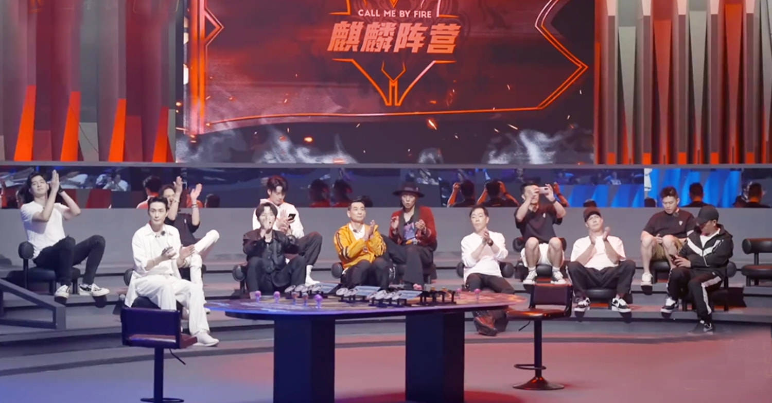 张晋|《披荆斩棘的哥哥》五公来袭，李响空中一字马，《给电影人的情书》唱哭了全场