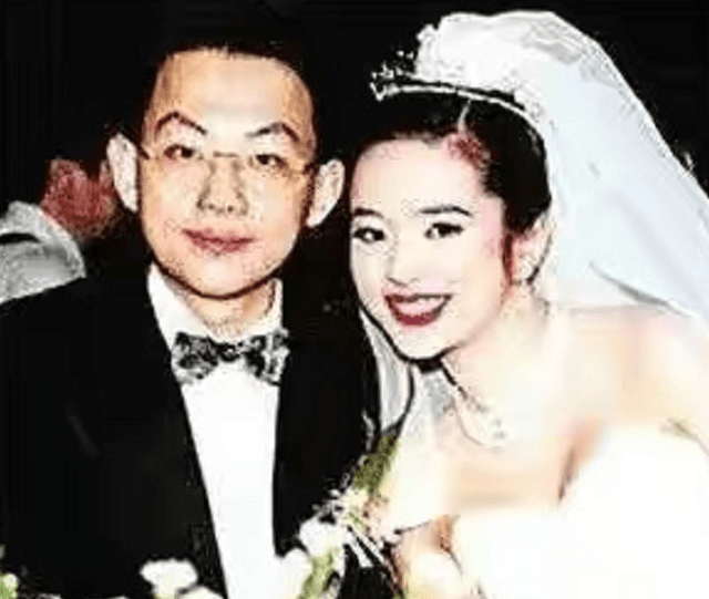 叶蕴仪被丈夫一句毁了 张学友 你怎么混成这样 为什么不来找我 陈柏 全网搜