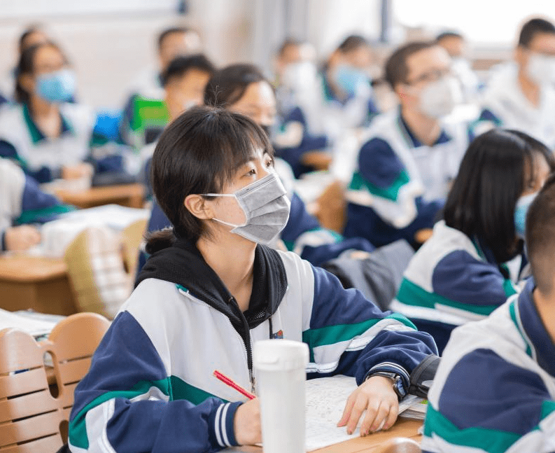 文科生 Vs 理科生 毕业后的差距很明显 还好当初没选错 专业 全网搜