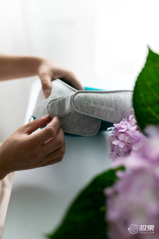 拯救手机党颈部的神器！3D仿人手媲美按摩技师，挂脖牢靠全方位缓压