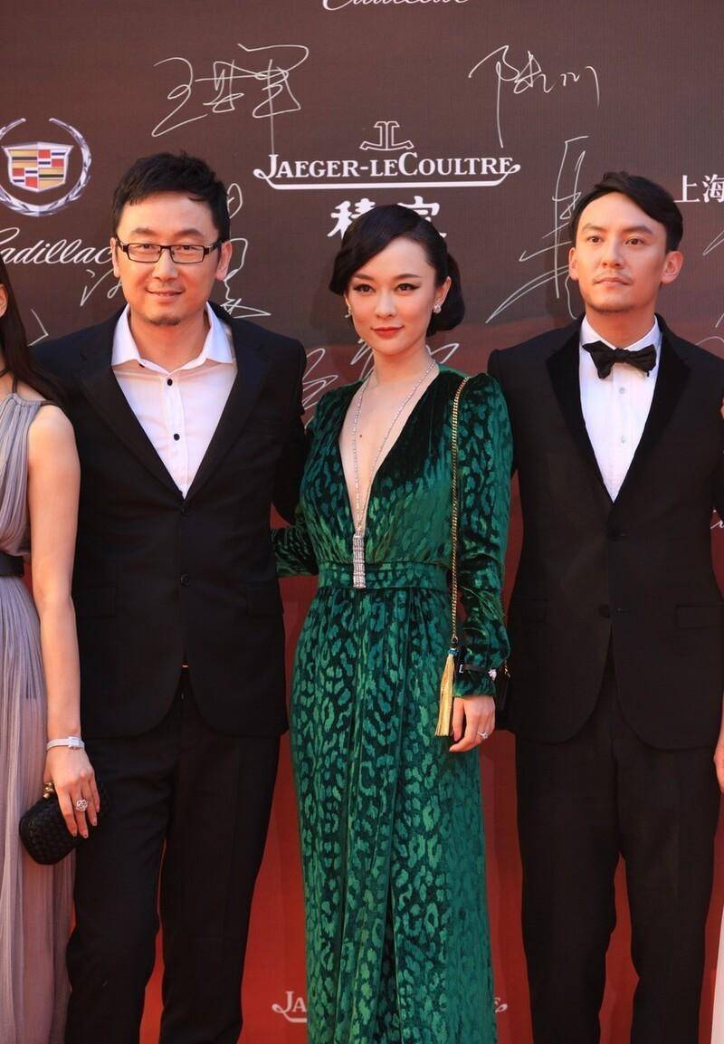 身材 秦岚、霍思燕看着就不是一个风格，虽然是闺蜜，但身材却是俩效果