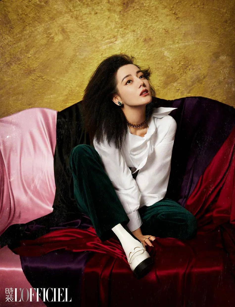 迪丽热巴 新疆美女迪丽热巴酷飒写真！雪肤玉貌风情万种性感妩媚