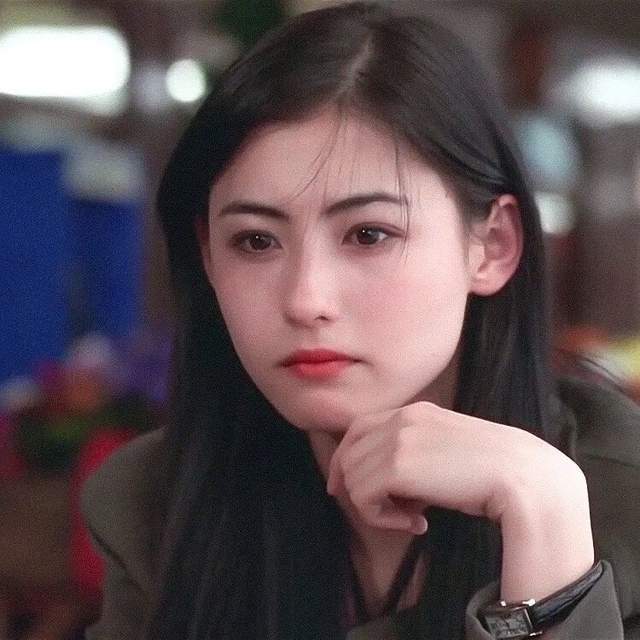 女神5位港风女神的今昔对比，个个都特别耐老，天然美女就是不一样